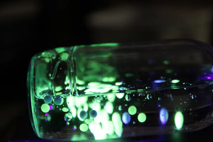 live visuals for Evala at UNIT making