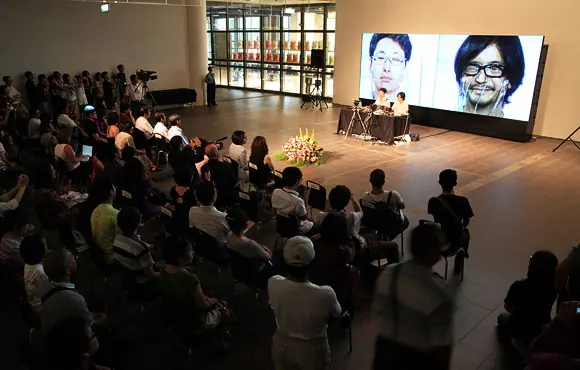 freeze!—2009 International MedTech Art Show