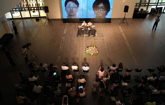 freeze!—2009 International MedTech Art Show