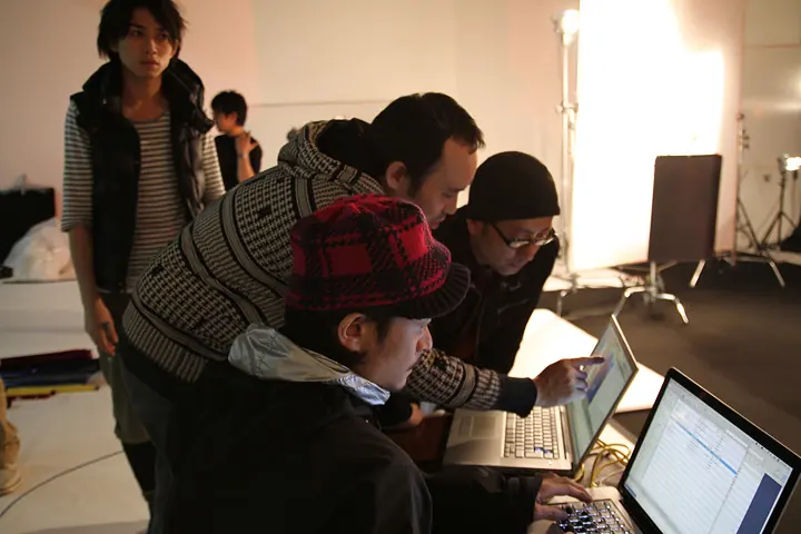 Spontenia &ldquo;Jam&rdquo; making