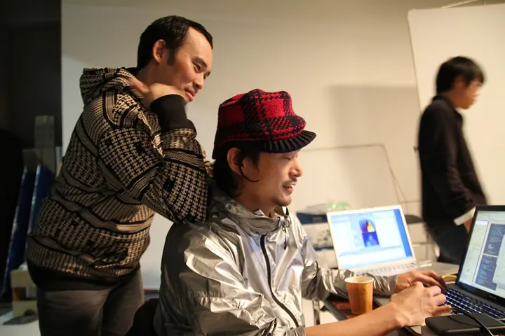 Spontenia &ldquo;Jam&rdquo; making