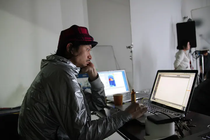 Spontenia &ldquo;Jam&rdquo; making