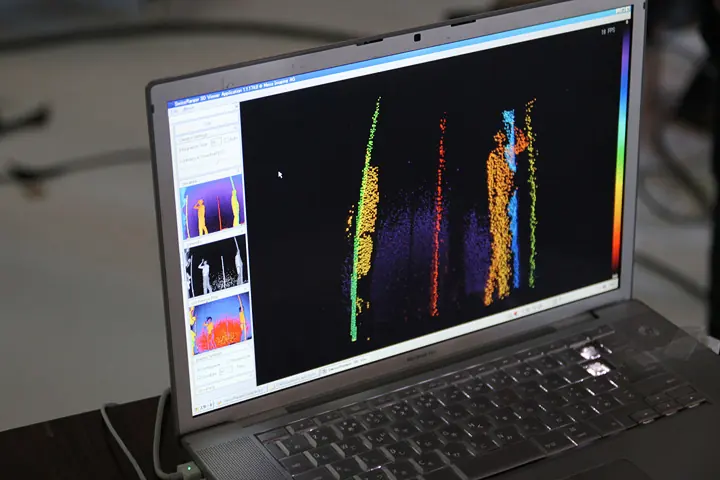 Spontenia &ldquo;Jam&rdquo; making