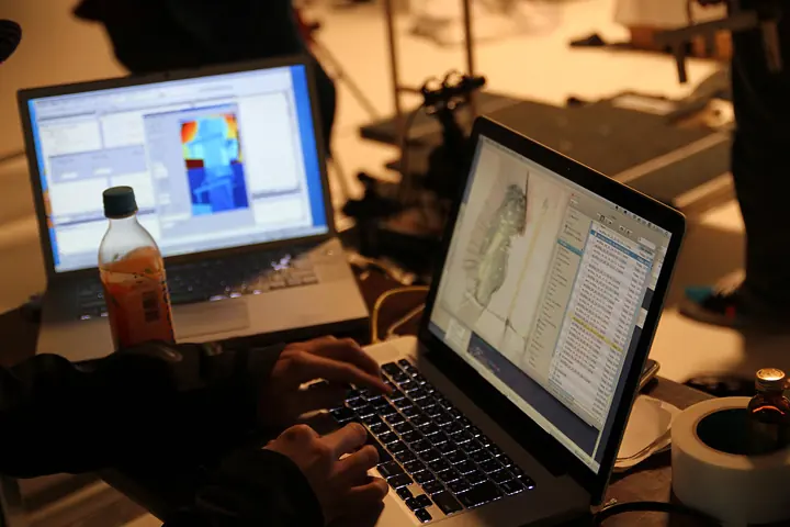 Spontenia &ldquo;Jam&rdquo; making