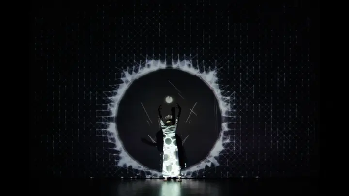 Nosaj Thing “Eclipse Blue”