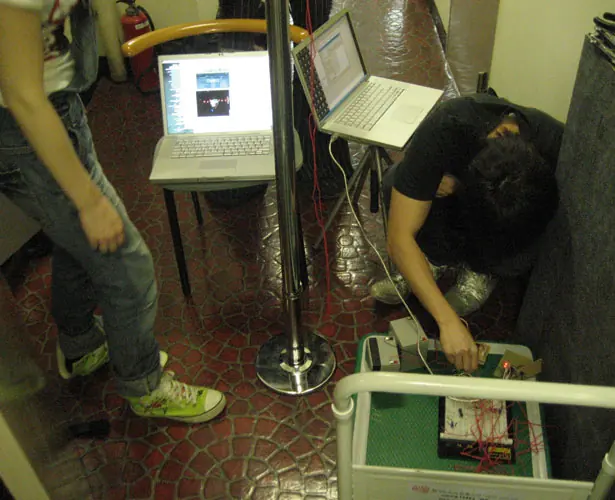 Interactive Lighting System for a Poledance