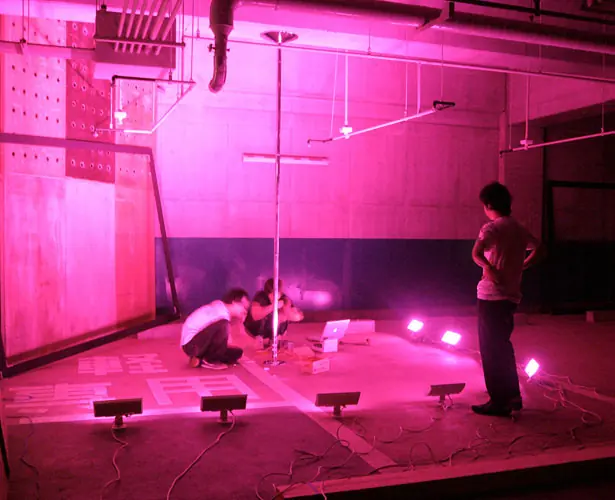Interactive Lighting System for a Poledance