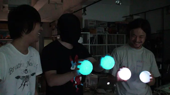 hitomi \"Smile World\" making