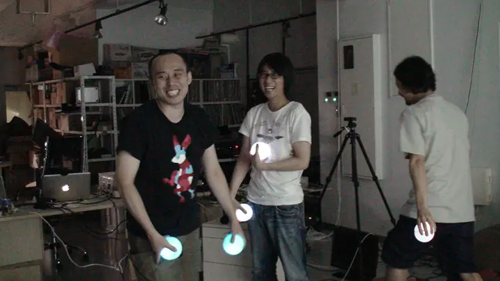 hitomi \"Smile World\" making