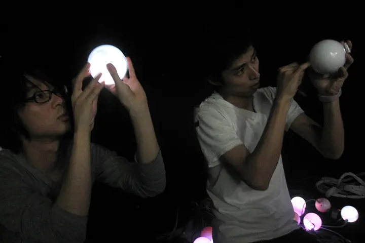 hitomi \"Smile World\" making