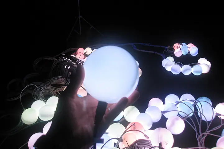 hitomi \"Smile World\" making