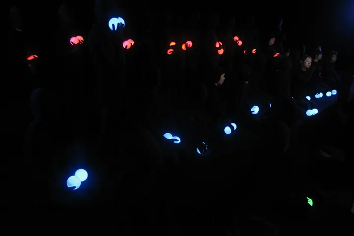 hitomi \"Smile World\" making