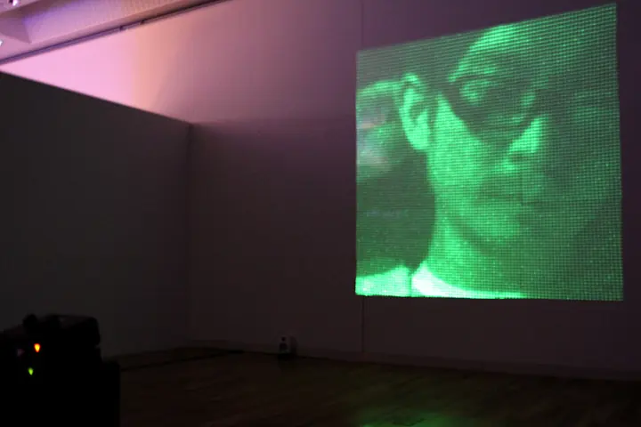 UV laser fade out at 大分市美術館