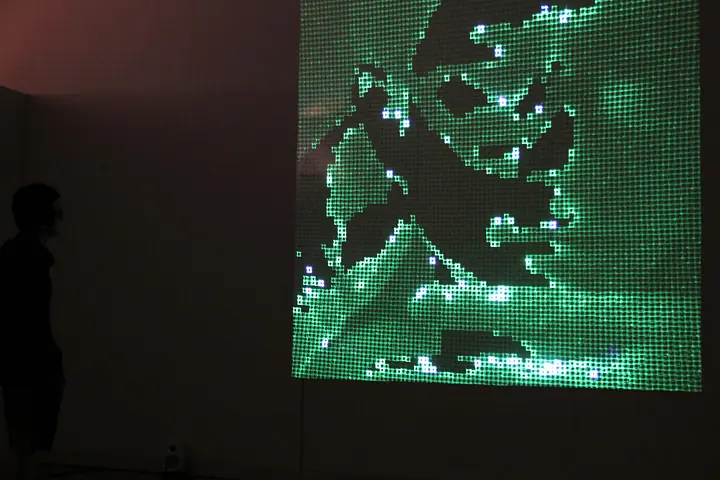 UV laser fade out at 大分市美術館