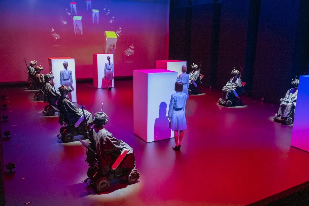 ELEVENPLAY and Rhizomatiks border 2021 performance with VR mobility devices